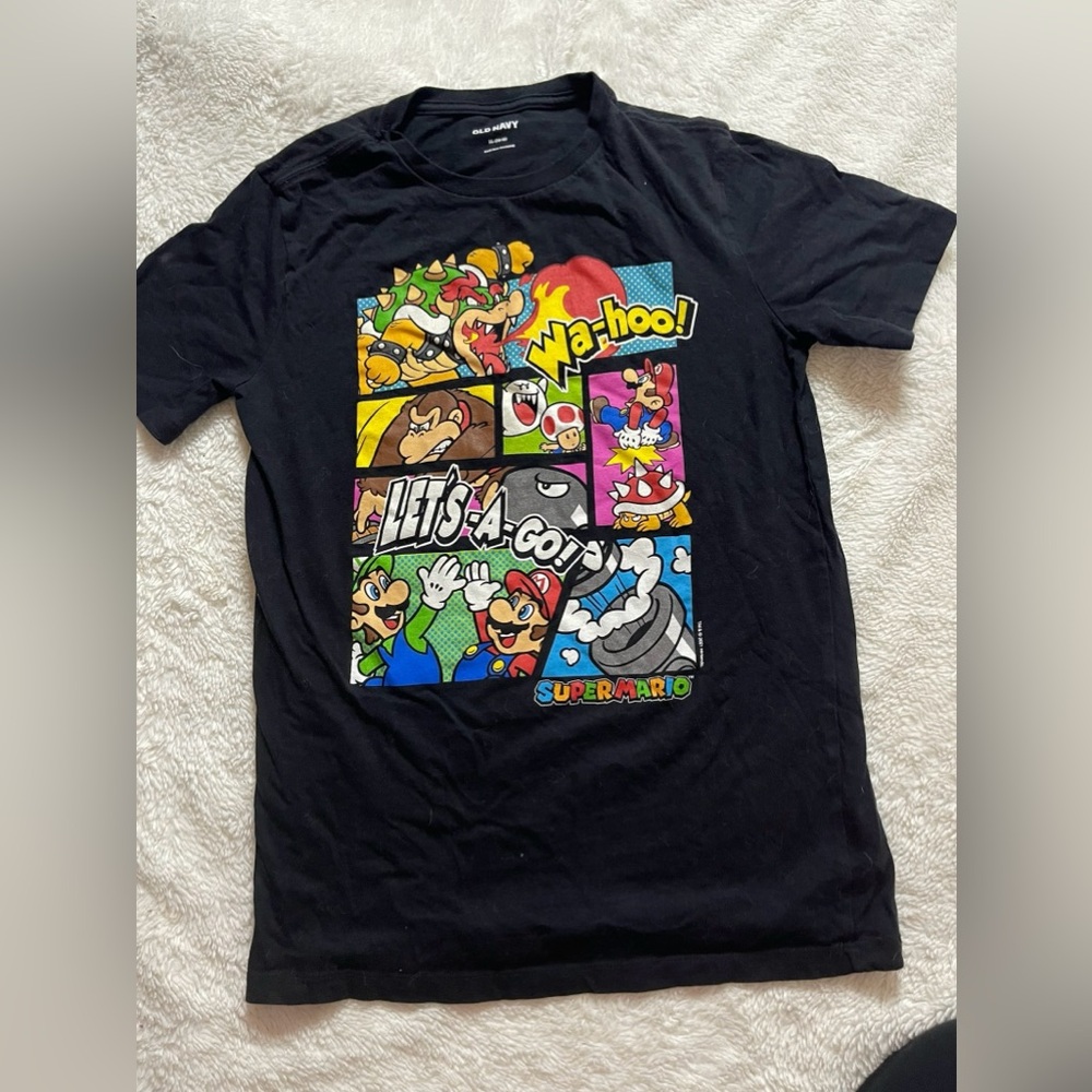 Old Navy boys T-shirt